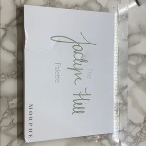 Jaclyn Hill eyeshadow palette